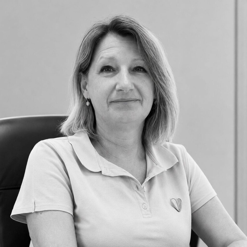 Viktoria Skyba, Administration & Sales - Estro Collezioni